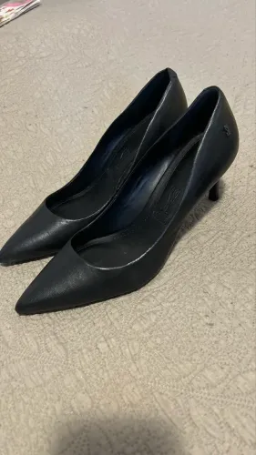 Vendo Scapim preto Santa lolla 39