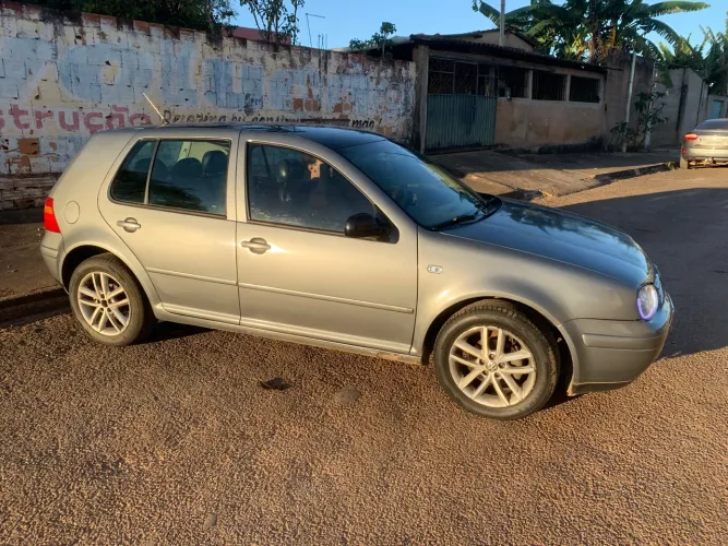Volkswagen Golf 1.6 MI/ 1.6 MI Gener./black & Silver 2002