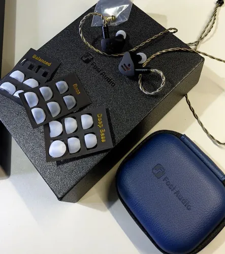 FONE IEM FOSI ÁUDIO IM4 ( NOVO! )