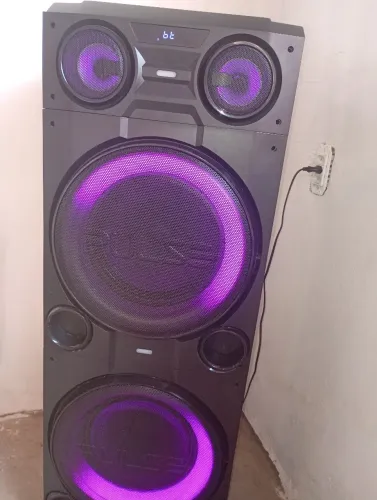 Vendo esse som 1 mês de uso na caixa e nota fiscal