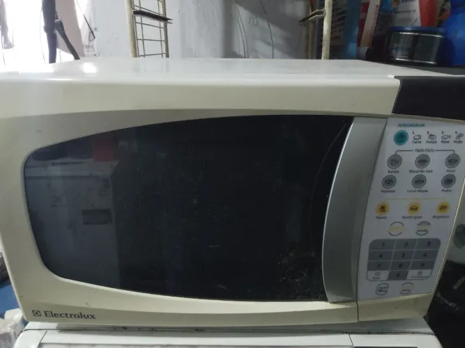 Microondas Electrolux 18 litros 