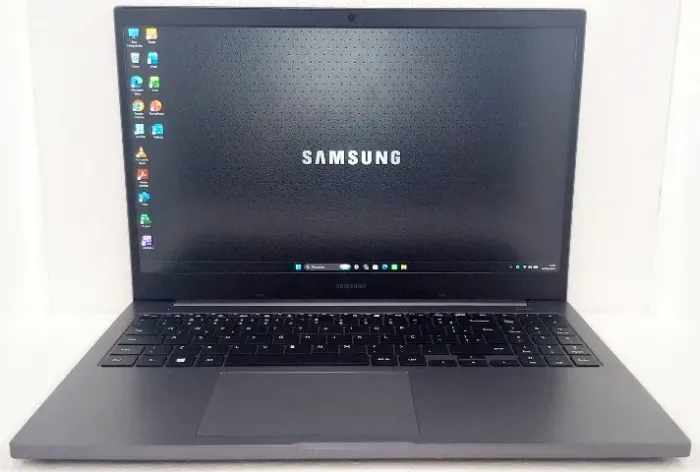Notebook Samsung Book NP550XDA - Intel 11ª Geração com Tela Full HD IPS, SSD e Nota Fiscal