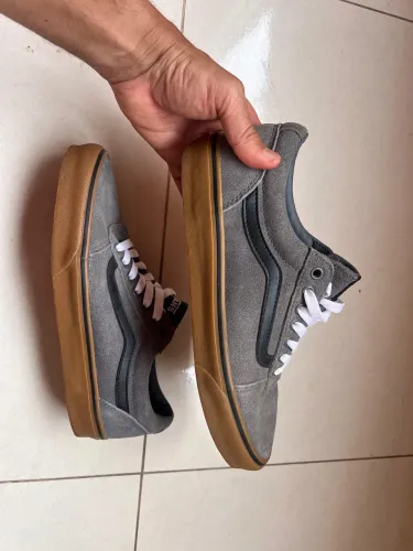 Tênis Vans Ward Wafle, número 41