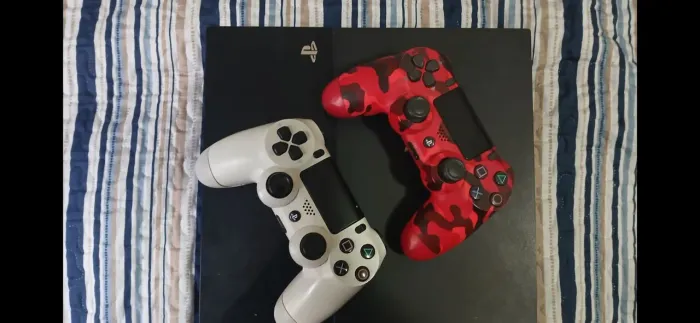 Sony PlayStation 4 - Ps4 Usado + jogos + caixa