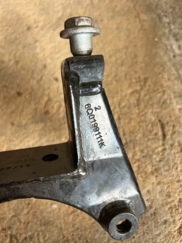 Suporte de Caixa de Câmbio VW 6Q0199111K