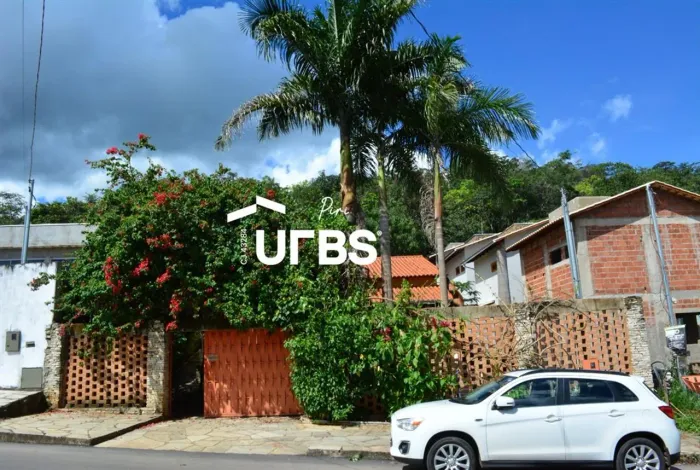 CASA À VENDA NO PARK JARDIM BRASÍLIA - PIRENÓPOLIS
