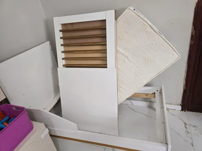 Berço e mini cama 2 em 1