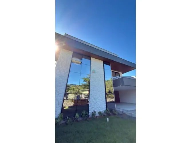 Casa de alto padrão no Glória em Joinville SC, com 232,00 m²