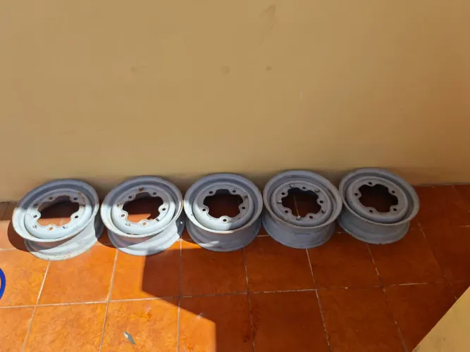 Jogo de Rodas Aro 14 Para Kombi 5 furos
