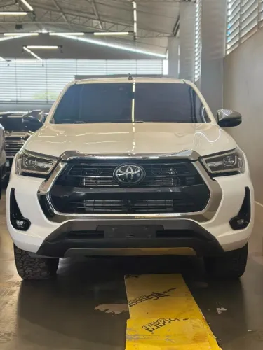 Toyota Hilux CD SRX Limited 4X4 2.8 TDI Die.aut 2022