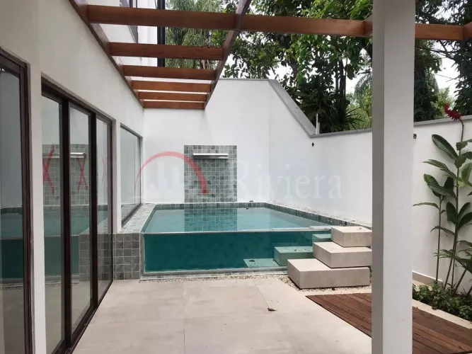 Casa a venda em Camburi, Condomínio Fecha em São Sebastião/SP