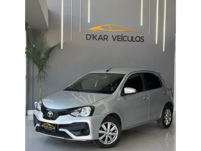 Toyota Etios X Plus 1.5 Flex 16V 5P Mec. 2020