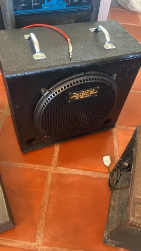 Caixa passiva de guitarra luthier