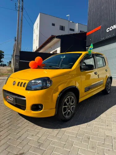 Fiat Uno Sporting 1.4 EVO Fire Flex 8V 4P 2014