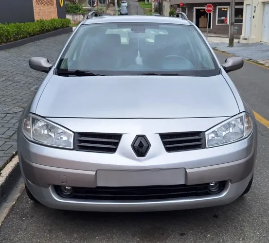 Renault Megane Grand Tour Dynam. Hi-flex 1.6 16V 2013