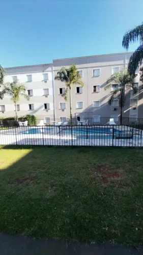 Apartamento no bairro Ipiranga, excelente localização, próximo de restaurantes e escolas.