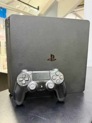 PlayStation 4 slim