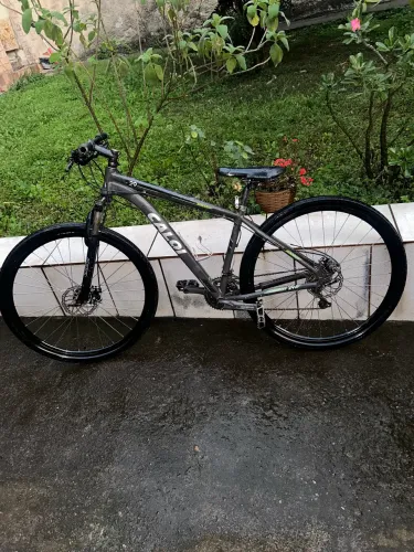 Bicicleta Aro 29 perfeito estado