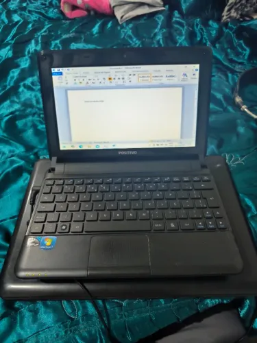Netbook Positivo Mobo Intel Atom 4Gb HD 300Gb Hdmi/vga