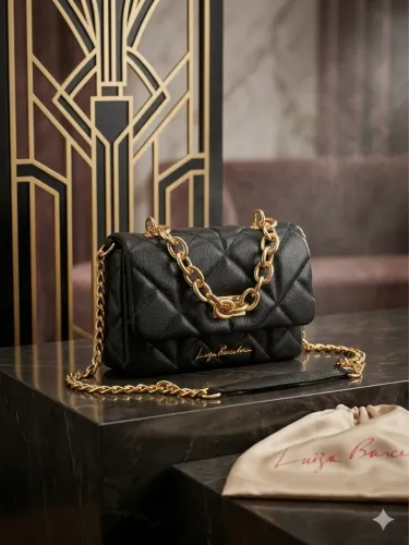Bolsa Média Luiza Barcelos Couro Matelassê Preta .