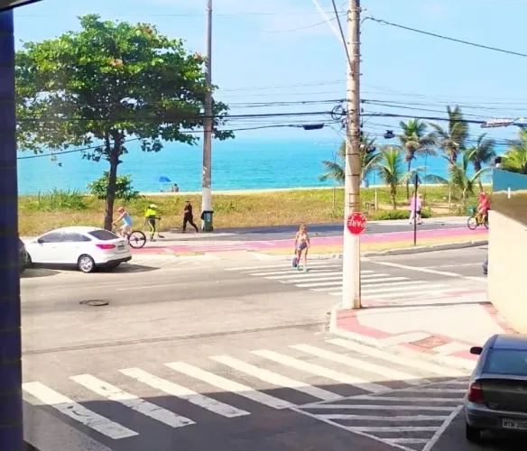 Bonito, mobilado e bem localizado
