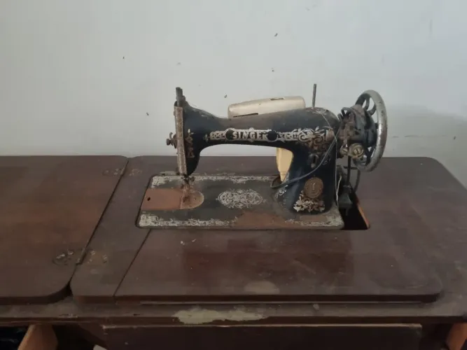 Máquina de costura SINGER