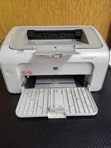 Garantia 90 dias!!! Impressora HP LaserJet P1005 revisada e com toner cheio!!!