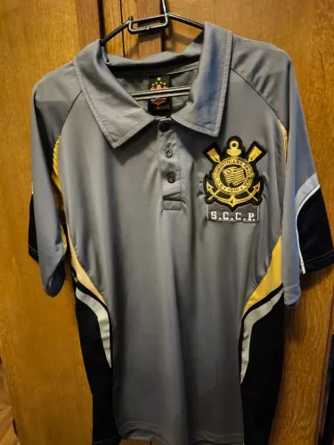 Camisa Polo Corinthians material 100% poliéster, camisa muito confortável para o dia.
