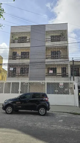Casa para Venda em Fortaleza, Rodolfo Teófilo, 3 dormitórios, 3 suítes, 4 banheiros, 2 vag
