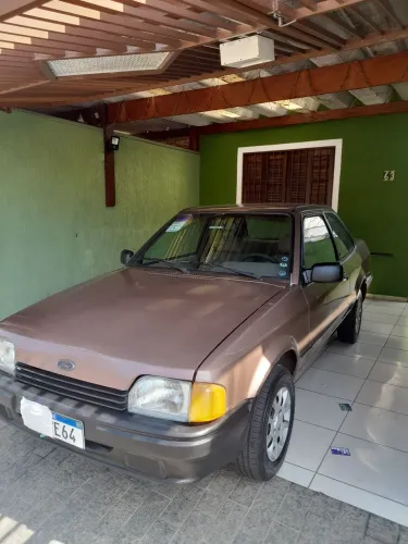 Ford Verona LX 1.8 (modelo Antigo) 1991