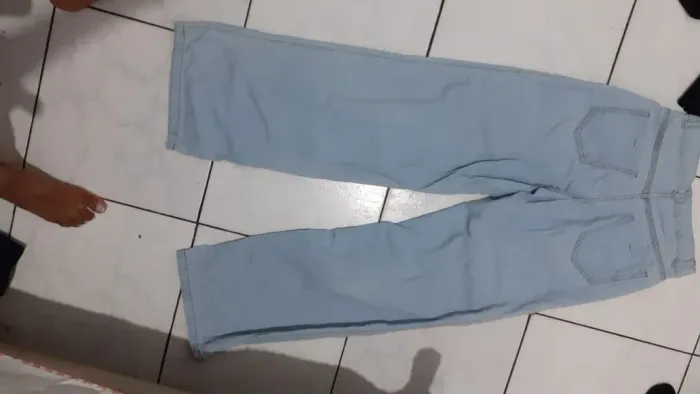 Calça jeans feminina wide leg 