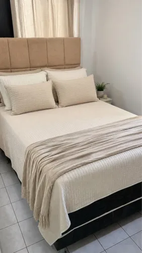 Vendo cama box casal