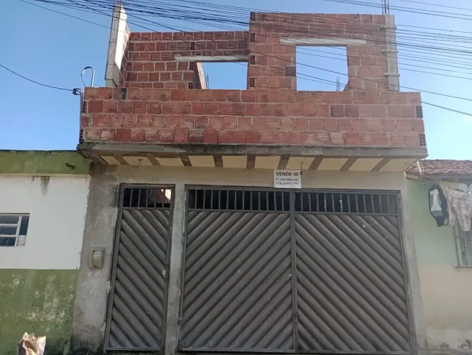  OPORTUNIDADE EM CARUARU! Casa 1º Andar por R$ 120 Mil ?