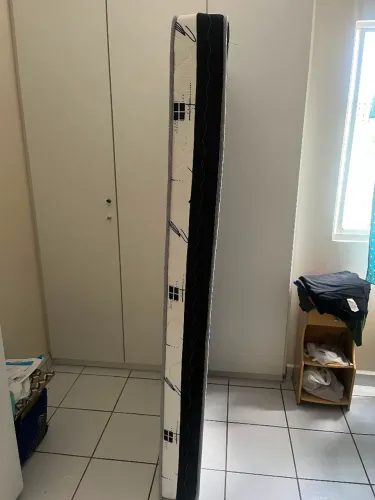 Colchão de solteirão D33 novo
