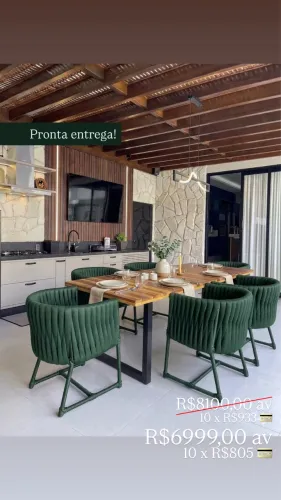 Mesa em madeira com cadeiras em tricô Náutico