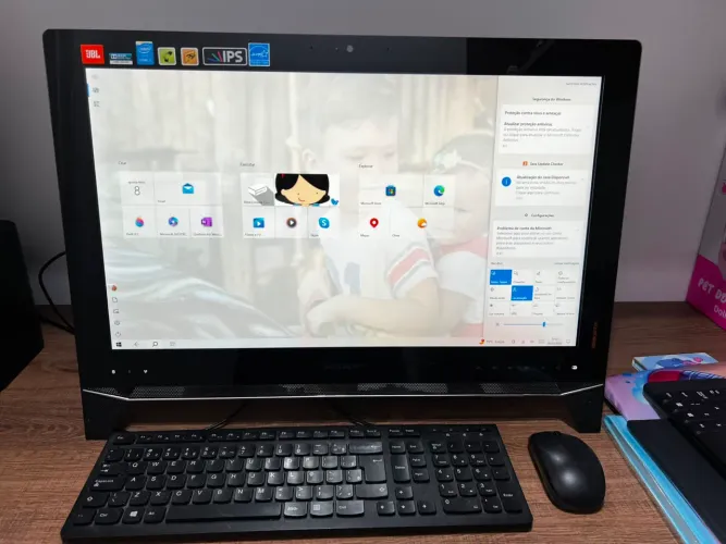 Lenovo All in one ( tudo em um) Touch muito bem conservado