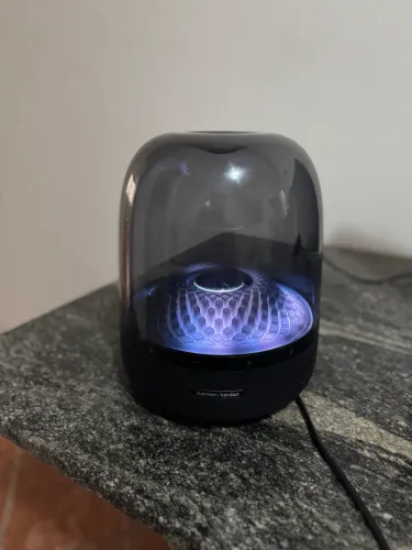 Hk Aura Studio 4