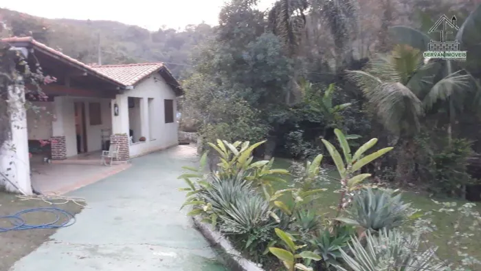 Chácara com 3 dormitórios para alugar, 4000 m² por R$ 3.000,00/mês - Santaella - Araçarigu