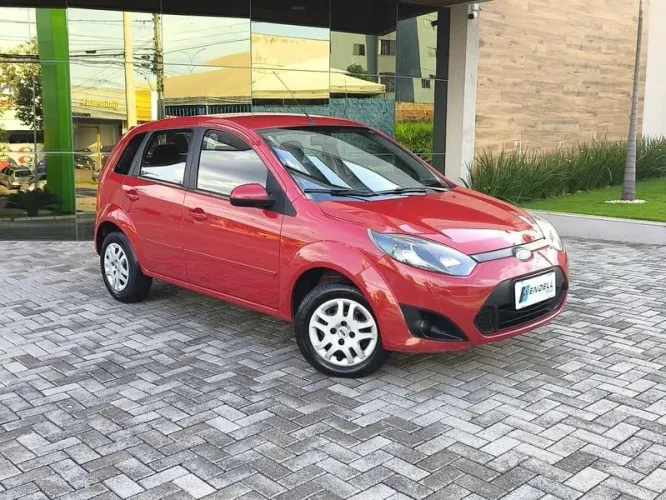 Ford Fiesta 1.0 Rocam SE Plus Hatch 8V Flex 4P Manual 2013