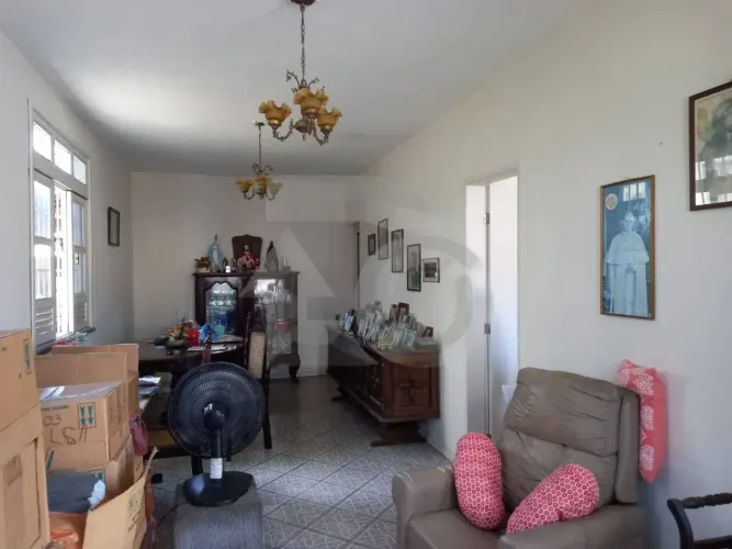 Casa Para Venda no Bairro Pereira Lobo com 2 Cozinhas e Pode Financiar
