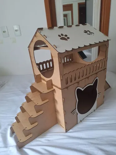 Casa para gatos ou cães de pequeno porte