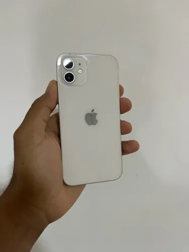 iPhone 12 branco