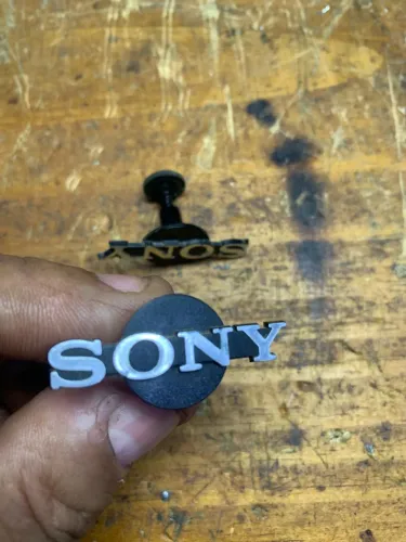 Par Logotipo para caixas acústicas Sony