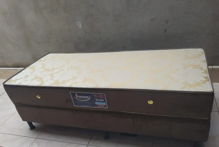 Cama box solteirão