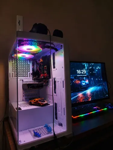 Pc acompanha mouse teclado e fone