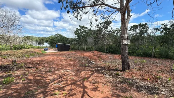 VENDE-SE OU TROCA CHÁCARA NA BEIRA DO LAGO DO MANSO ( Distrito de Água Branca)