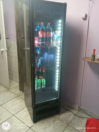 Geladeira expositora 