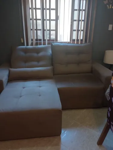 Vendo sofá reclinável e retrátil semi novo