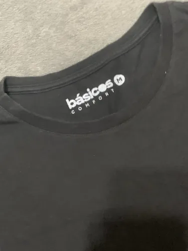 Camiseta Preta Básica Masculina M - Confortável