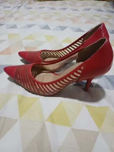 Scarpin Beira rio salto feminino número 34 vermelho